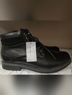 Perry Ellis Black Leather Chukka Boots
